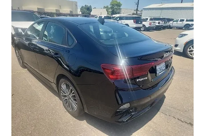 $21991 : Kia Forte 2023 GT-Line 4dr S image 10