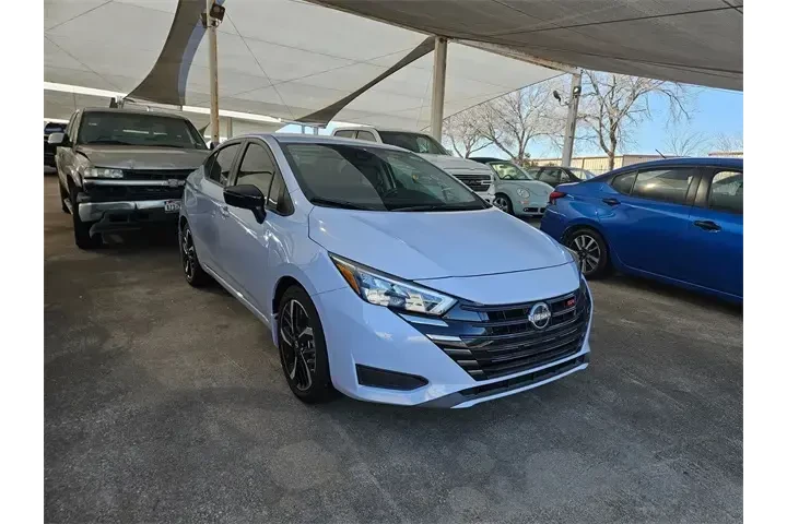 $19987 : Nissan Versa 2025 SR 4dr Sed image 3