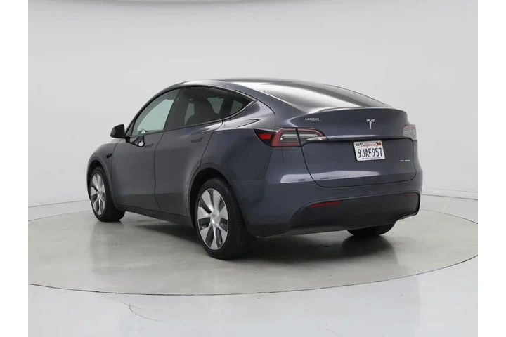 $37998 : Tesla Model Y 2023 AWD Long image 2