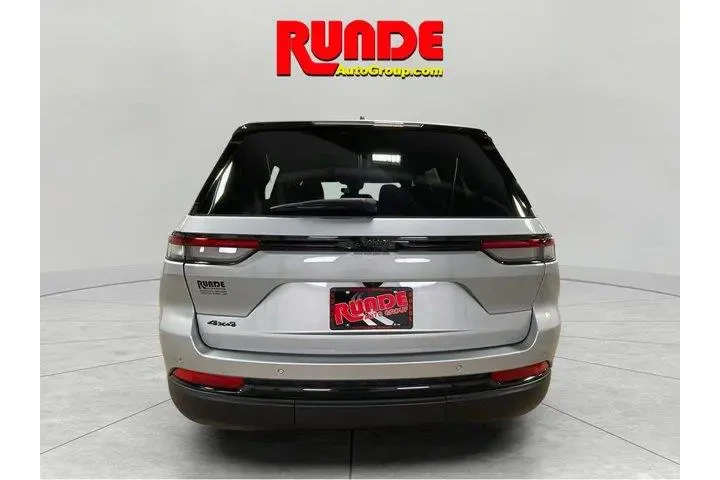 $34985 : Jeep Grand Cherokee 2024 4x4 image 4