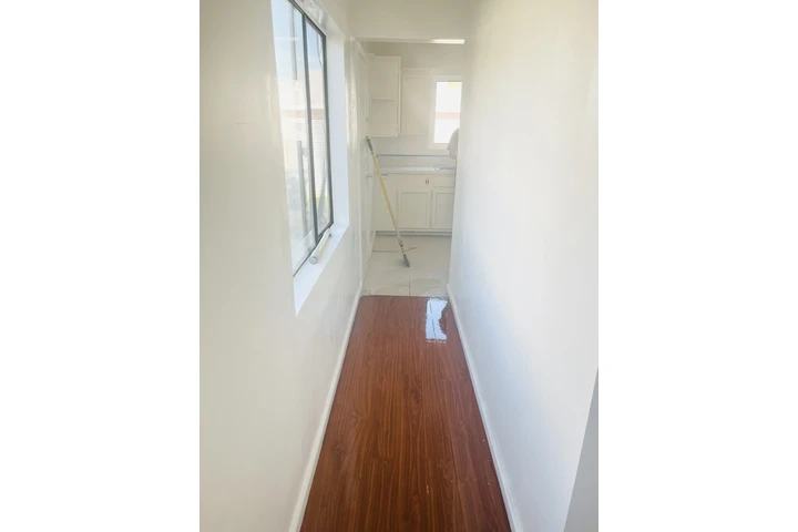 $3000 : casa de 3 rec southgate image 9