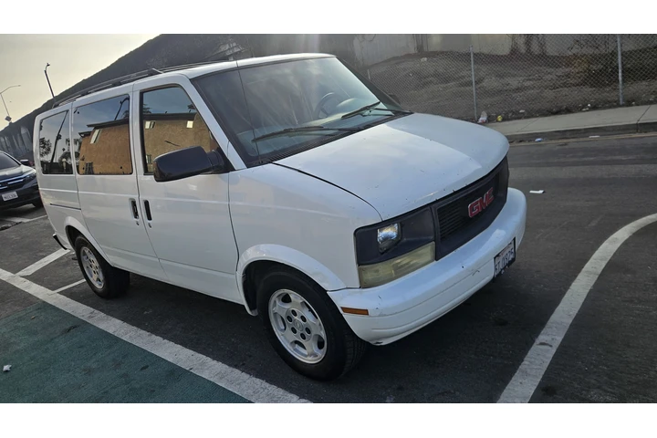 $2000 : Limpio image 2