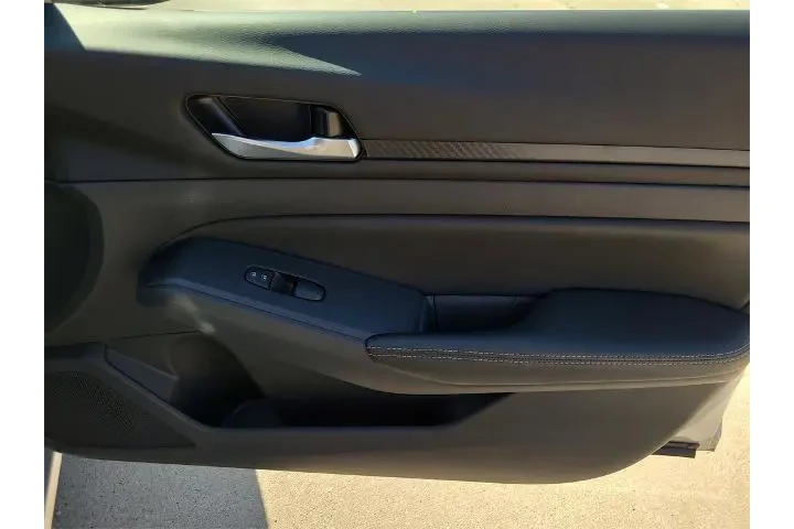 $19715 : Nissan Altima 2025 2.5 SV 4d image 8