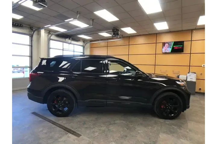 $37558 : Ford Explorer 2022 AWD ST 4d image 8