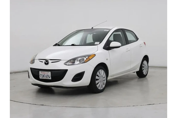 $9998 : Mazda Mazda2 2014 Sport 4dr image 4