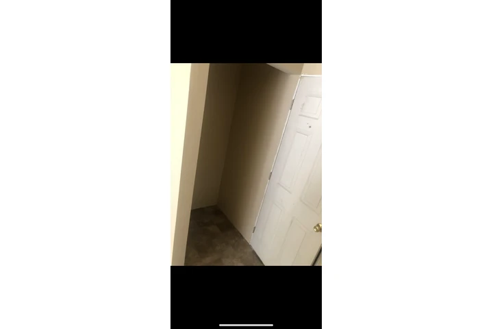$1000 : Back House for rent/S renta image 5