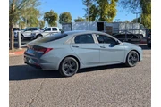$17990 : Hyundai ELANTRA 2023 SEL 4dr thumbnail