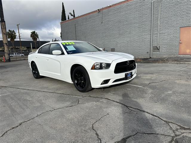 $2900 : 2014 DODGE CHARGER EN PAGOS image 2