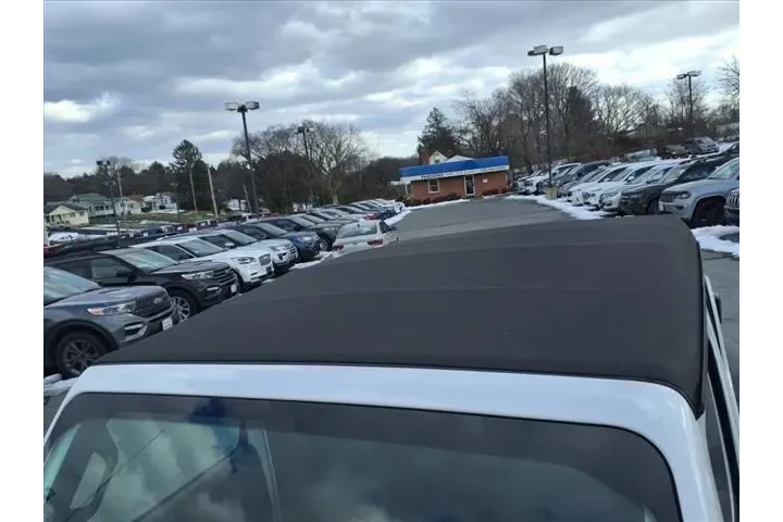 $31900 : Jeep Gladiator 2023 4x4 Spor image 8