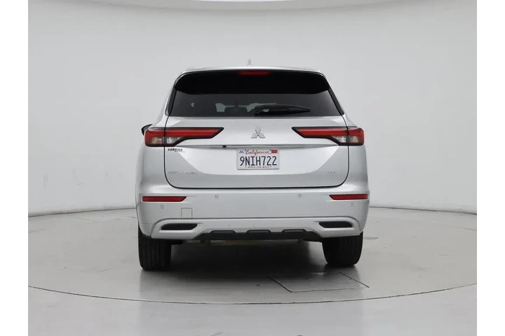 $27998 : Mitsubishi Outlander 2024 SE image 6