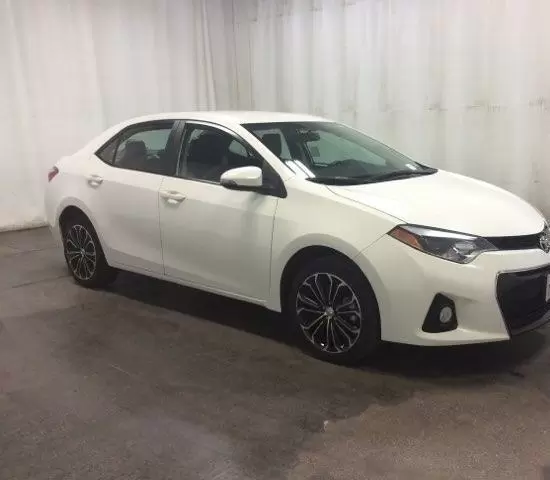 $6500 : --2014 COROLLA S PLUS-- image 2