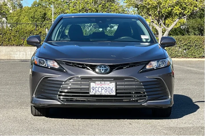 Toyota Camry 2023 LE 4dr Sed image 8