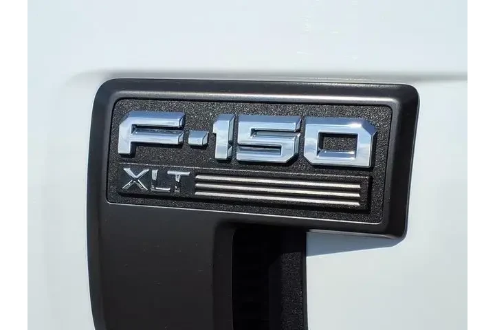 $39833 : Ford F-150 2023 4x4 XLT 4dr image 9