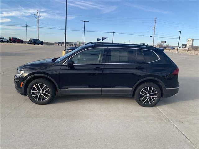 $24452 : 2021 Tiguan 2.0T SUV I-4 cyl image 2