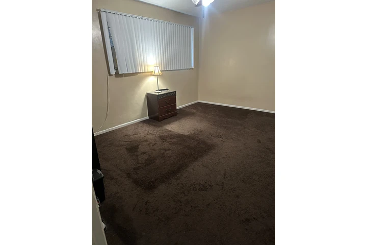 $850 : SE RENTA CUARTO GRANDE image 4