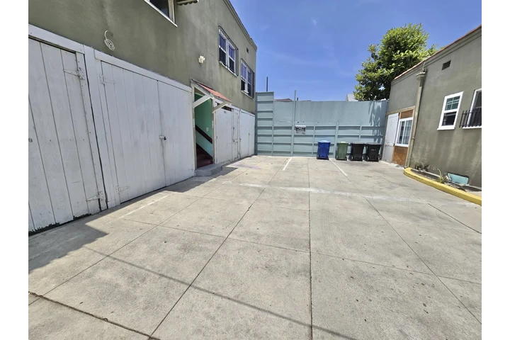 $1750 : 🏠 HERMOSO SINGLE DISPOINBLE image 10