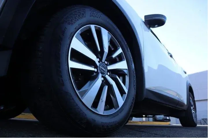 $37209 : Nissan Pathfinder 2024 AWD S image 10