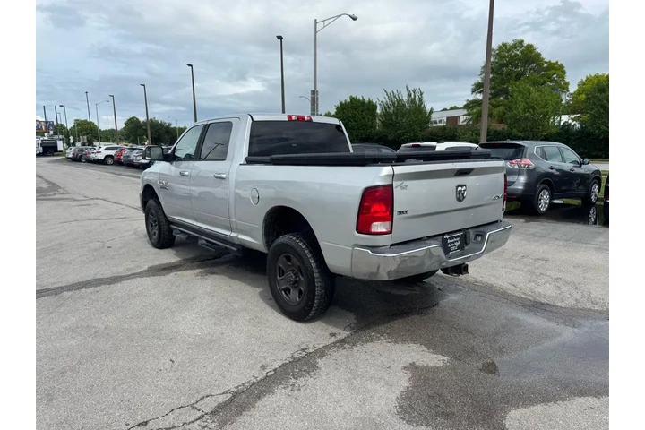 2017 RAM 2500 SLT 4x4 Crew Ca image 4