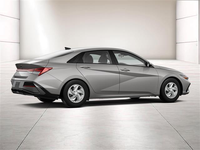 $23140 : New 2024 Hyundai ELANTRA SE image 8