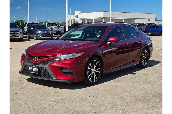 $17100 : Toyota Camry 2018 LE 4dr Sed image 7