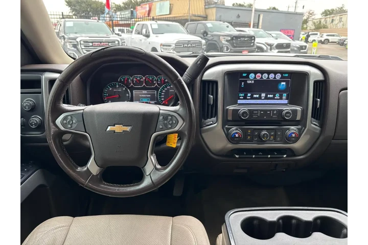 2017 Silverado 1500 2LT Crew image 8