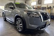 $38900 : 2022 Pathfinder Platinum thumbnail