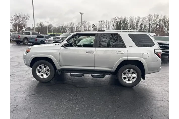 $27695 : Toyota 4Runner 2021 4x4 SR5 image 5