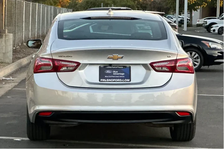 $16536 : Chevrolet Malibu 2022 LT 4dr image 8