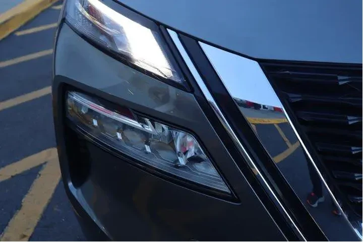 $27424 : Nissan Rogue 2023 AWD SL 4dr image 10