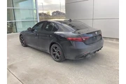 $18345 : Alfa Romeo Giulia 2018 AWD T thumbnail