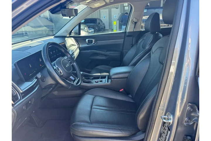 2024 Sorento S 2WD image 7