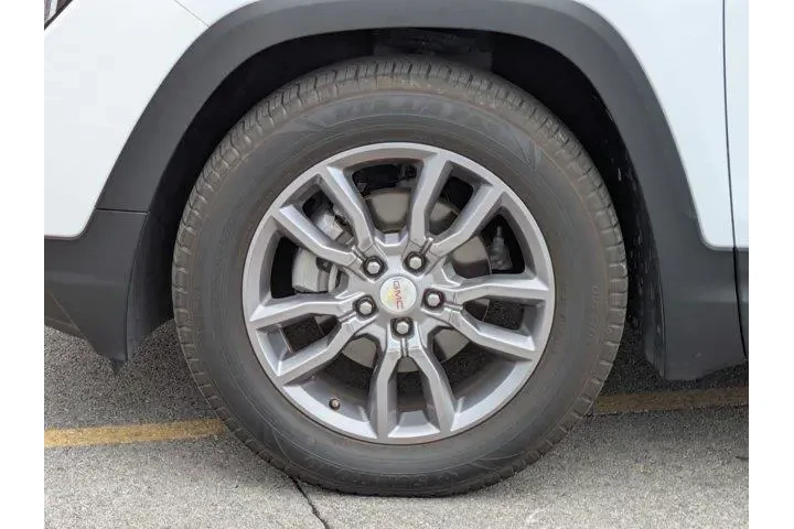 $21899 : GMC Terrain 2023 SLT 4dr SUV image 8