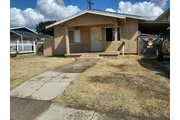 $1500 : Nicely Renovated 3 Bed / 2 Bat thumbnail
