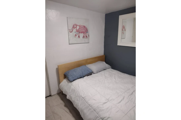 $800 : Cuarto for Rent image 3