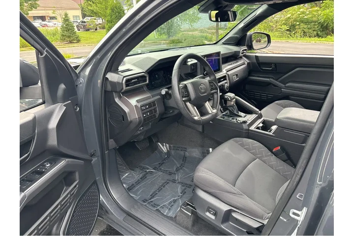 $37574 : Gold Certified2024 Tacoma SR5 image 2