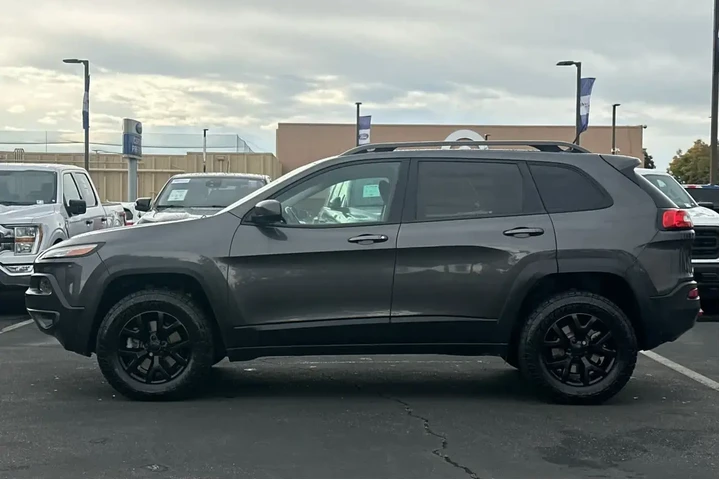 $11398 : Jeep Cherokee 2015 4x4 Trail image 5