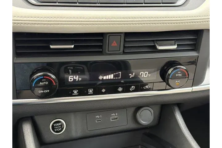 $19417 : Nissan Rogue 2023 SV 4dr Cro image 7