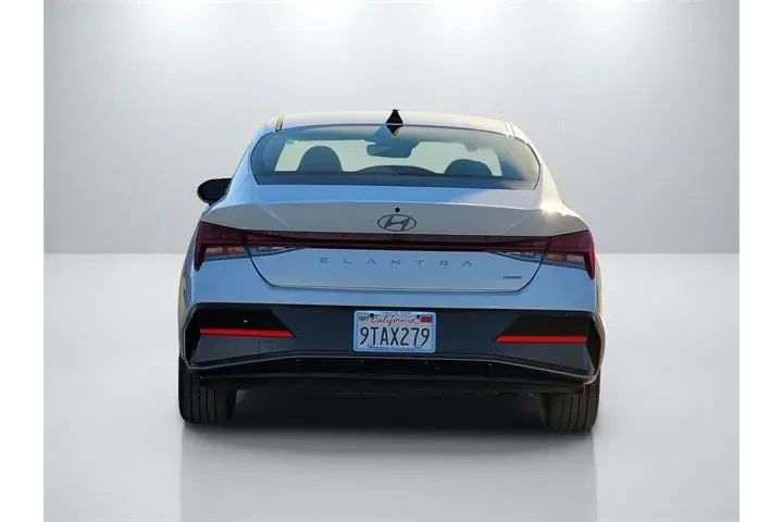 $23079 : Hyundai ELANTRA Hybrid 2025 image 5