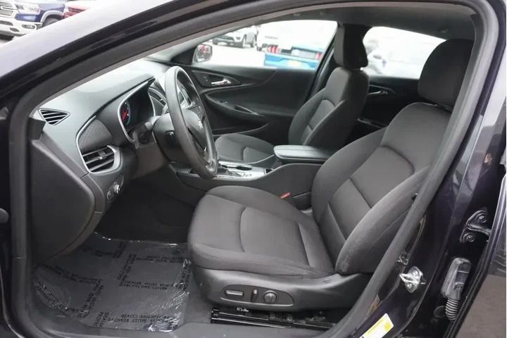 $18988 : Chevrolet Malibu 2023 LT 4dr image 7