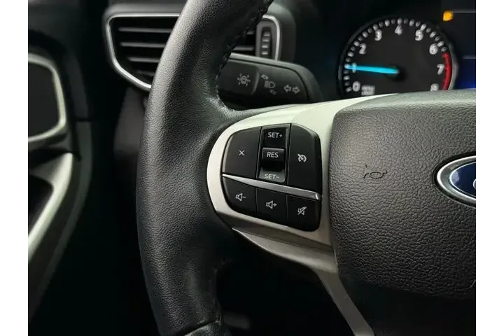 $31000 : Ford Explorer 2023 AWD XLT 4 image 10