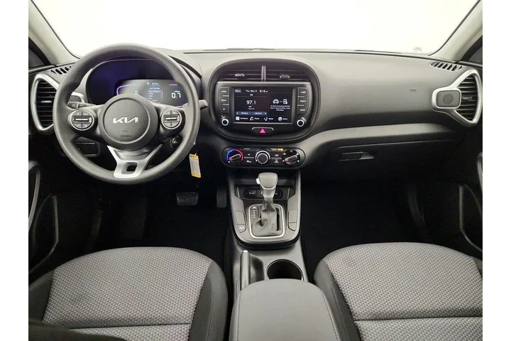 $19998 : Kia Soul 2023 LX 4dr Crossov image 9