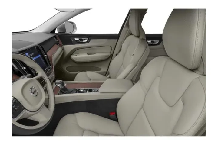 $23995 : Volvo XC60 2021 AWD T5 Momen image 9