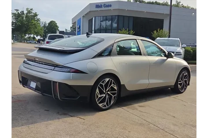 $24633 : Hyundai IONIQ 6 2024 SEL 4dr image 6