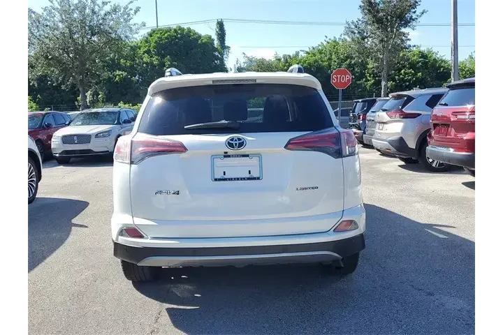 $18490 : Toyota RAV4 2017 Limited 4dr image 5