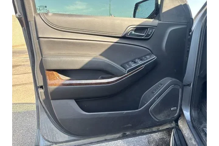 $27982 : Chevrolet Tahoe 2019 4x4 LT image 9