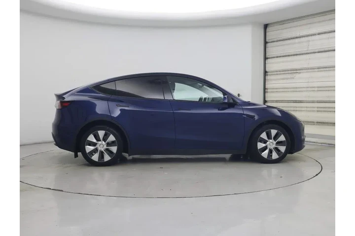 $33998 : Tesla Model Y 2022 AWD Long image 7