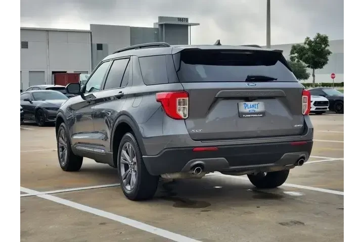 $26555 : Ford Explorer 2022 AWD XLT 4 image 8
