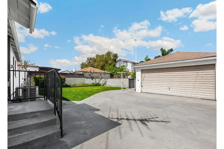 $1698 : Birney Tech Academy Elementary image 2