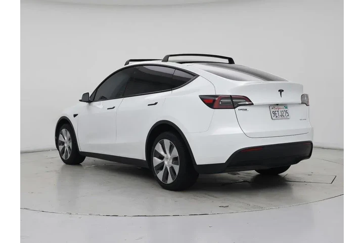 $33998 : Tesla Model Y 2023 AWD Long image 2