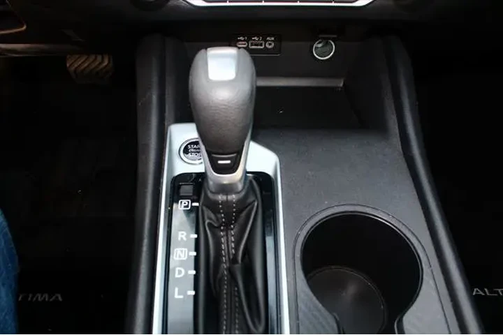 $19988 : Nissan Altima 2025 2.5 SV 4d image 10